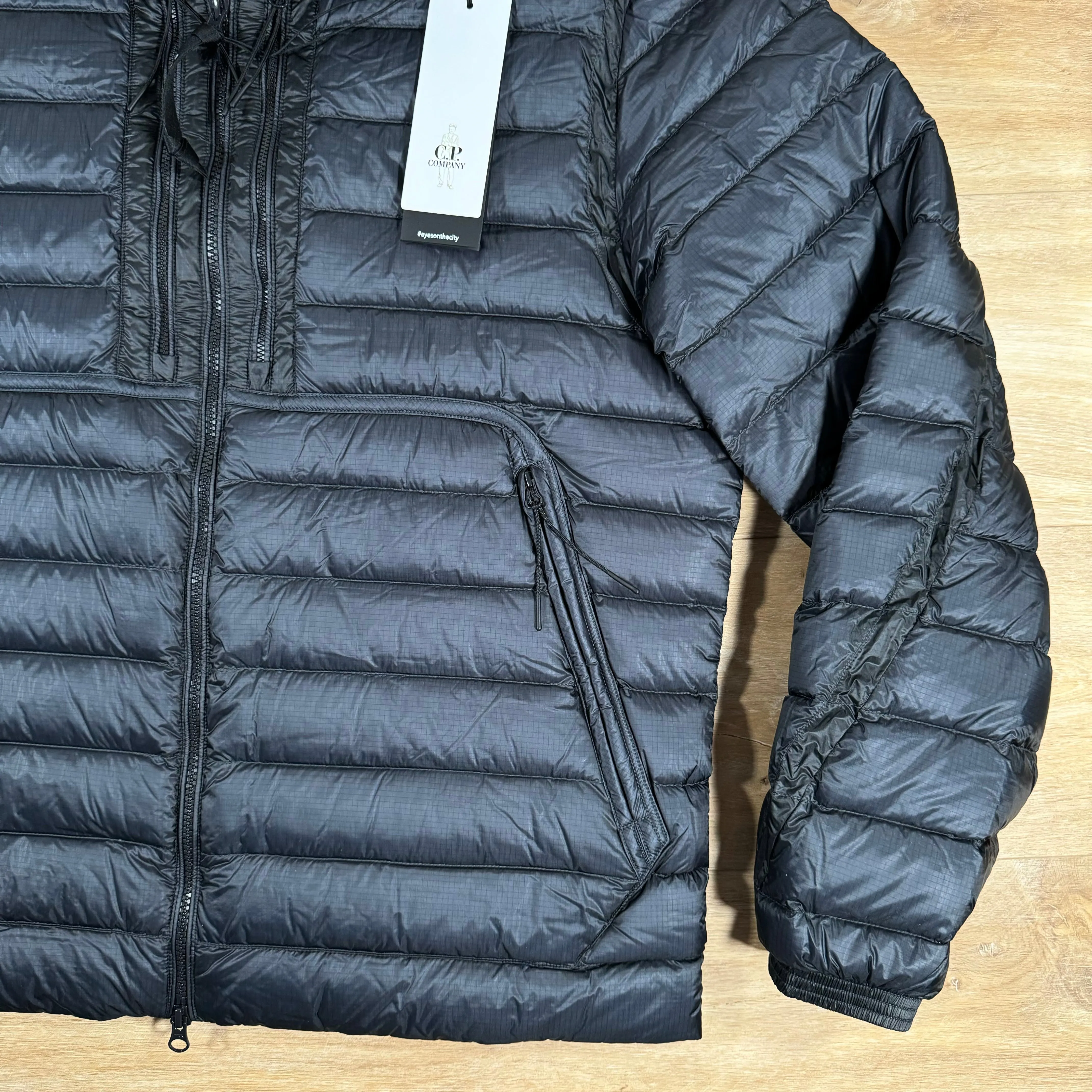 C.P. Company D.D. Shell Goggle Down Jacket in Navy