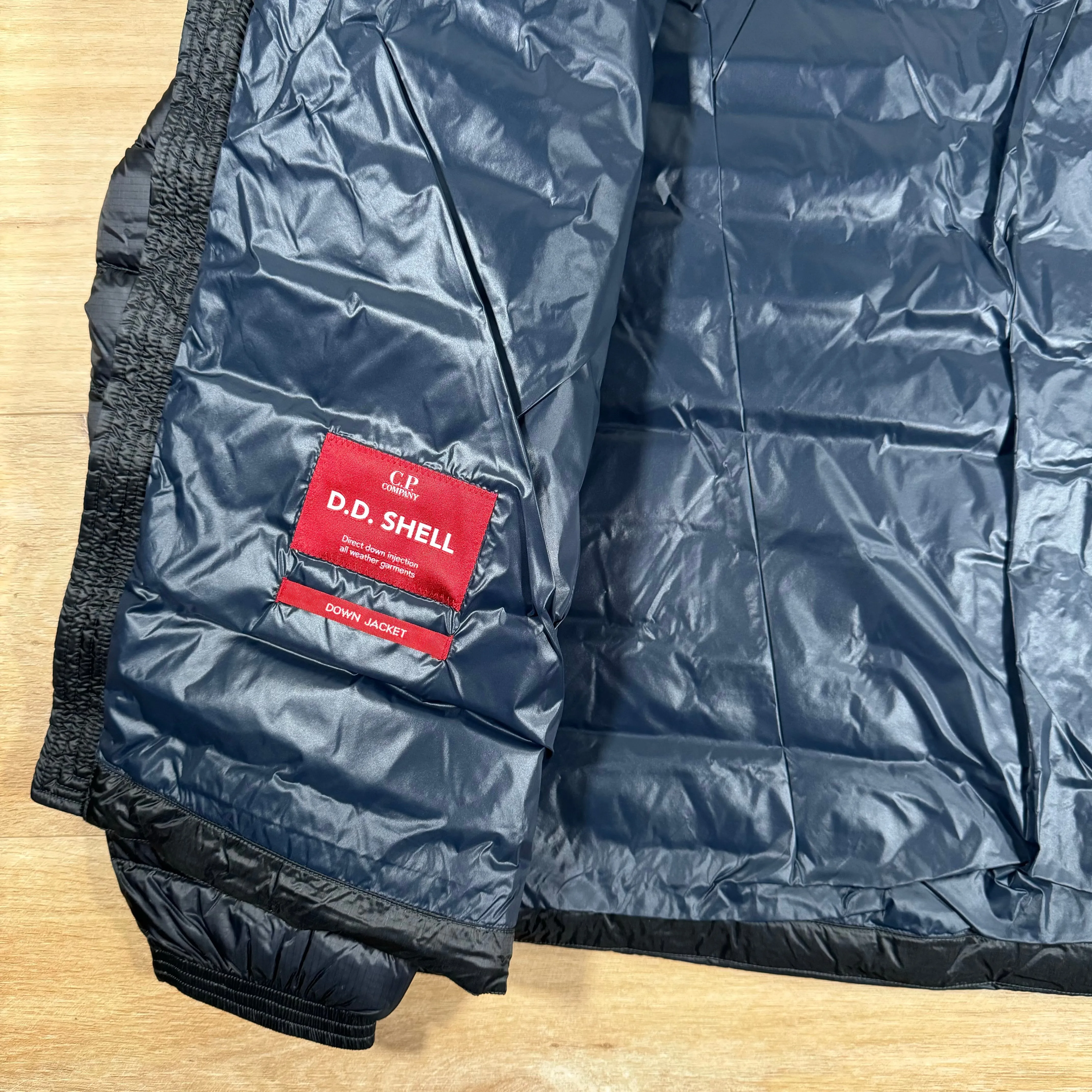 C.P. Company D.D. Shell Goggle Down Jacket in Navy