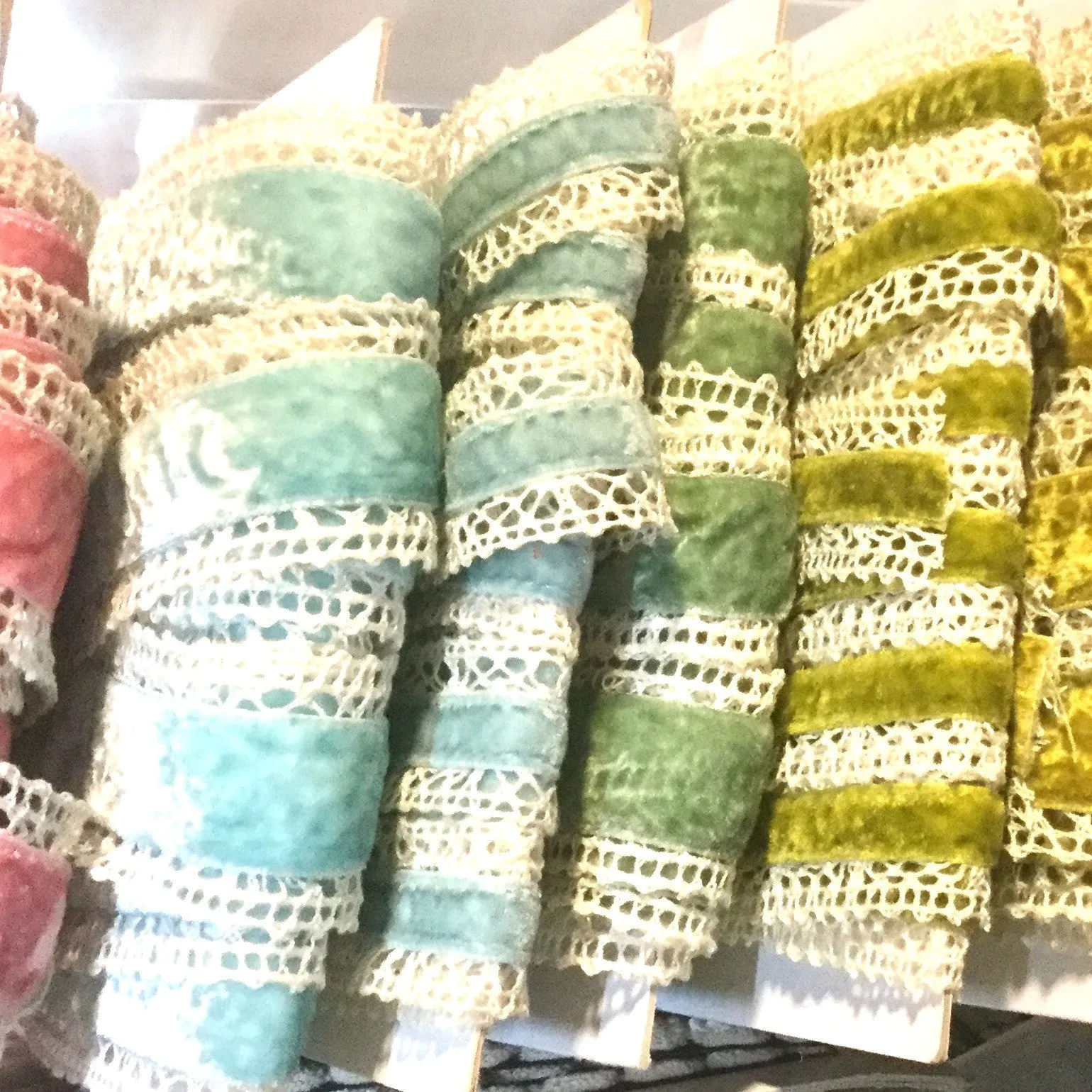Crushed Velvet & Crochet Lace Ribbon Trim