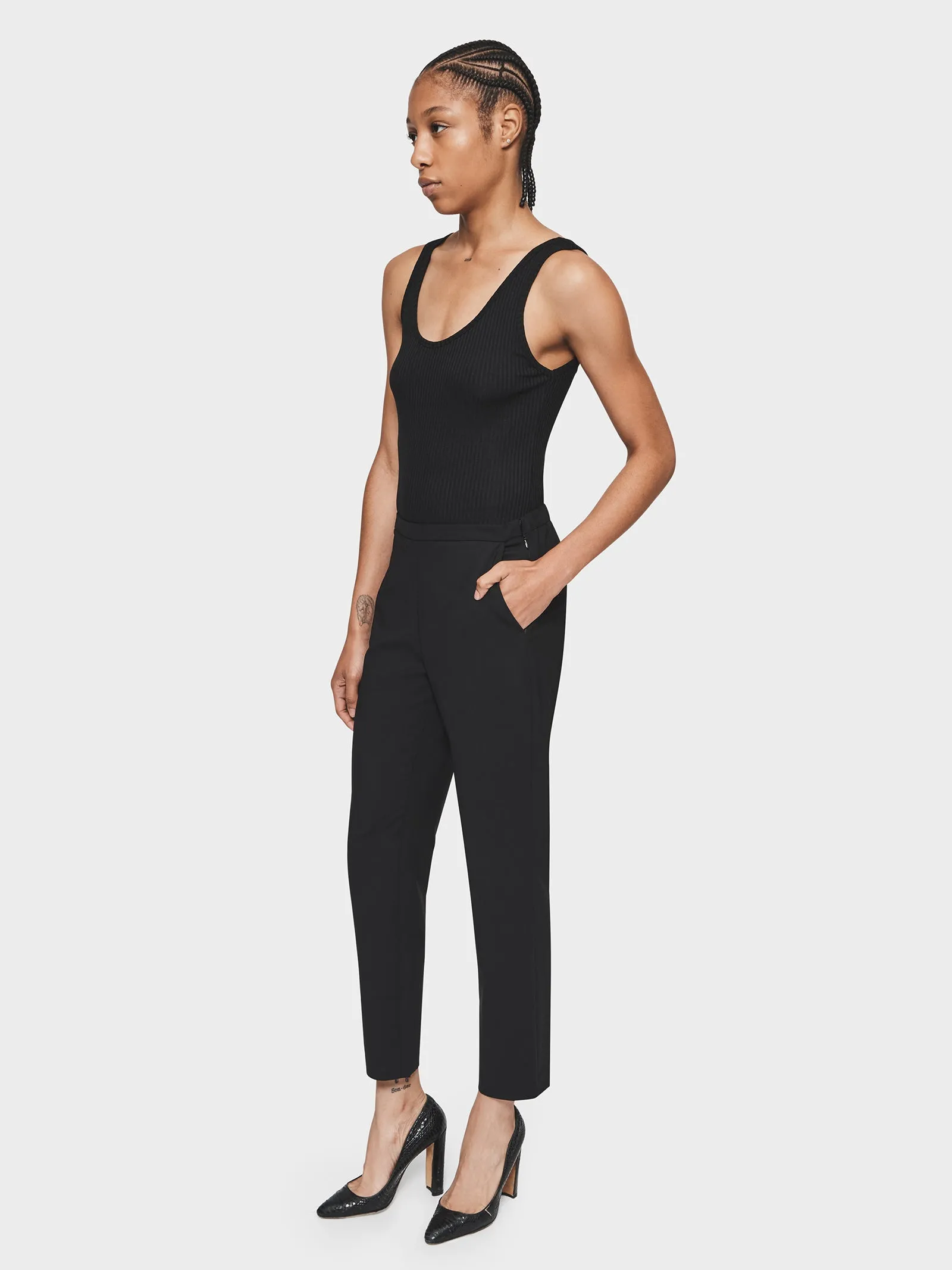 Slim Pull-on Pant